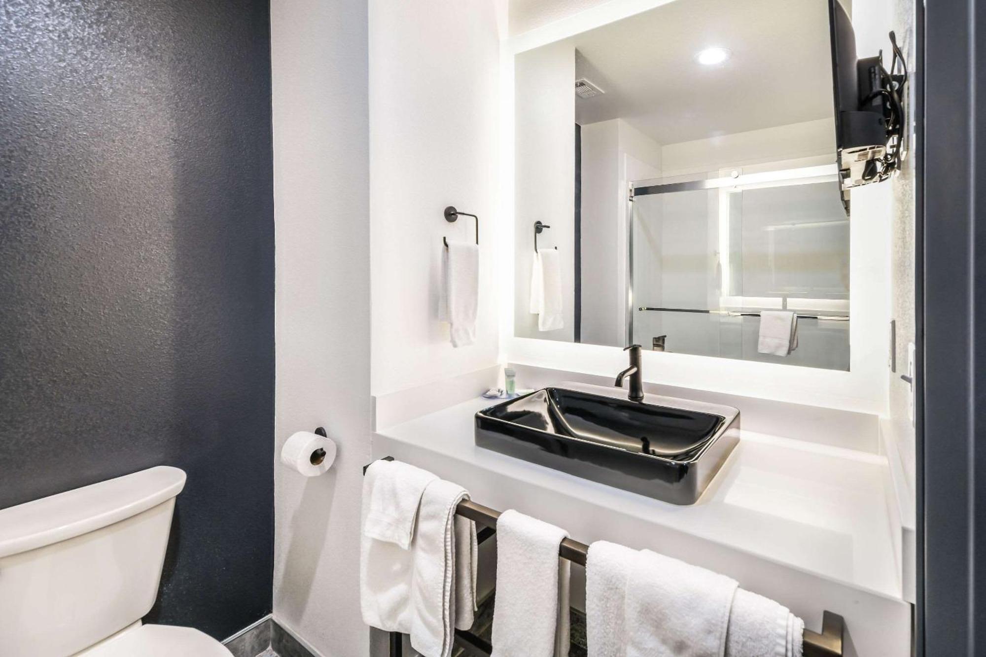 Hy-Lo Hotel, Ascend Hotel Collection Calera Экстерьер фото